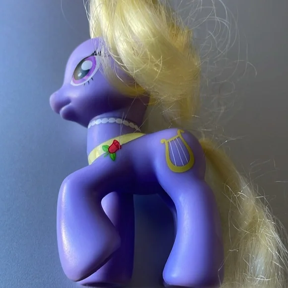My Little Pony G4 Lyrica Lilac Brushable Figure RARE find - Picture 2 of 5